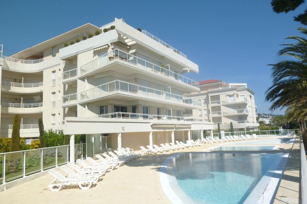 Stunning 2 Bed, 2 Bath Apt On The Cannes Sea Front Has Swimming Pool And Is A Secure Modern Building 464 Zewnętrze zdjęcie