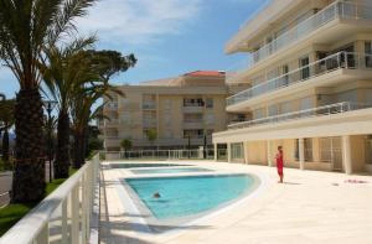Stunning 2 Bed, 2 Bath Apt On The Cannes Sea Front Has Swimming Pool And Is A Secure Modern Building 464 Zewnętrze zdjęcie