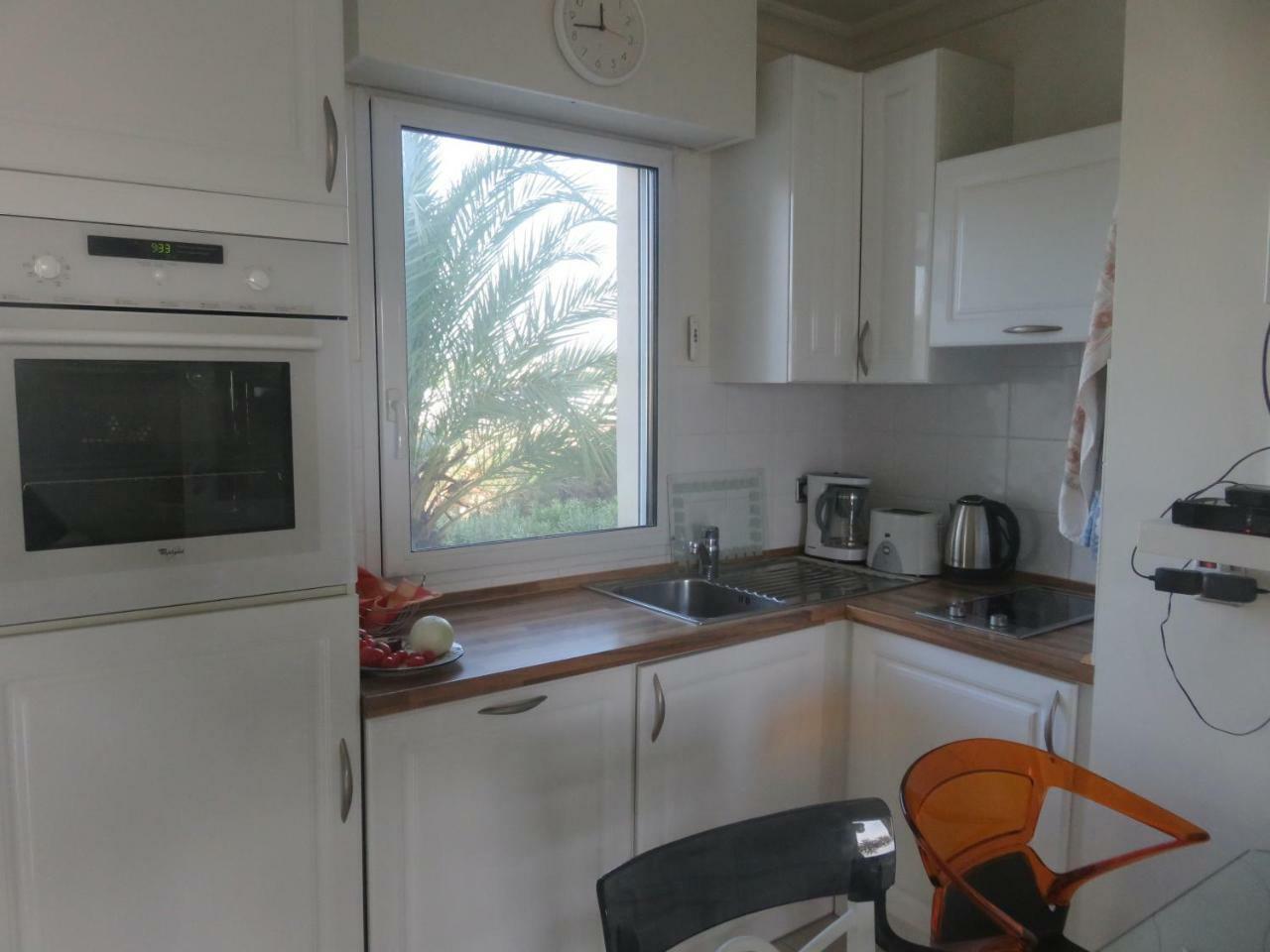 Stunning 2 Bed, 2 Bath Apt On The Cannes Sea Front Has Swimming Pool And Is A Secure Modern Building 464 Zewnętrze zdjęcie