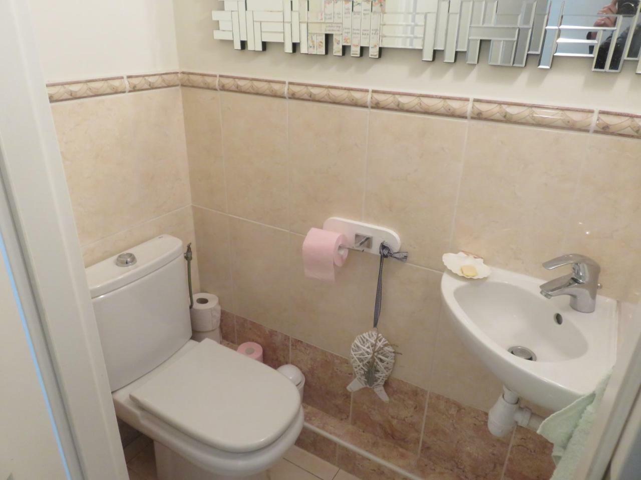 Stunning 2 Bed, 2 Bath Apt On The Cannes Sea Front Has Swimming Pool And Is A Secure Modern Building 464 Zewnętrze zdjęcie