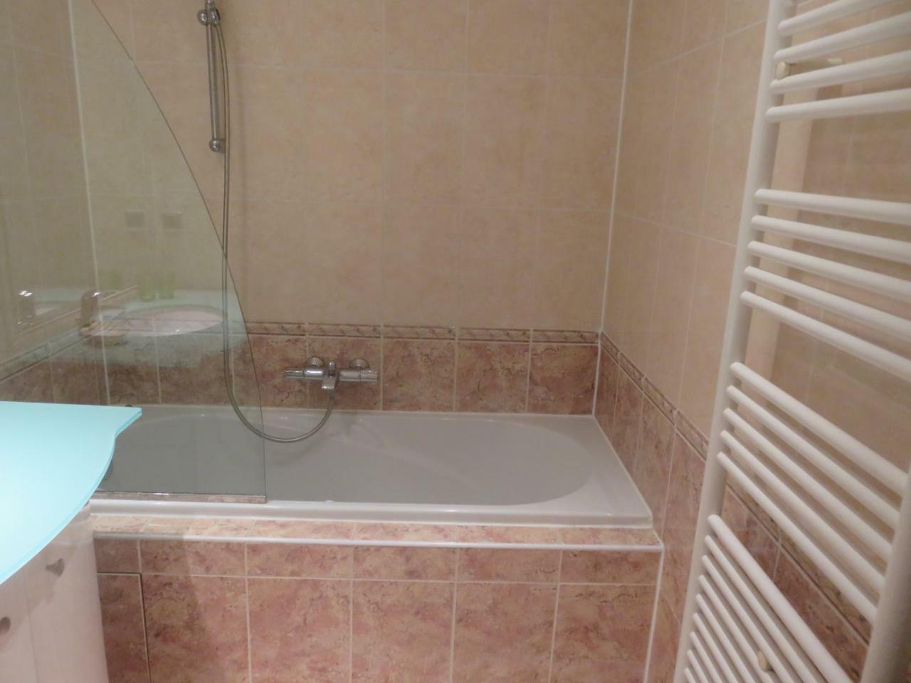 Stunning 2 Bed, 2 Bath Apt On The Cannes Sea Front Has Swimming Pool And Is A Secure Modern Building 464 Zewnętrze zdjęcie